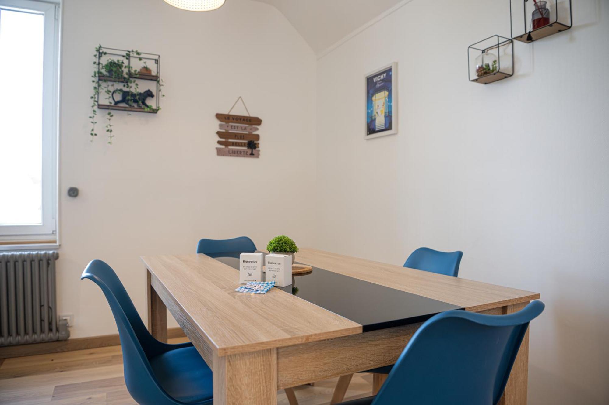 Ferienwohnung La Belle Rive Du Voyageur Bellerive-sur-Allier Exterior foto